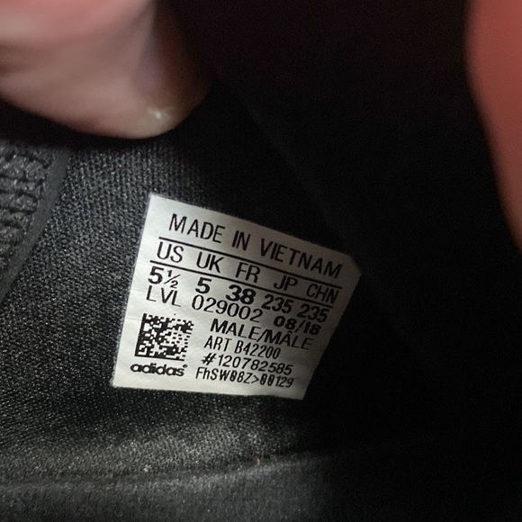 ADIDAS ORIGINALS NMD R1 BLACK TRAINERS WORKOUT SNEAKERS SHOES 5.5 MALE 7.5 WOMAN - Picture 7 of 16